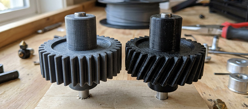 OpenSCAD software interface showing parametric gear design with adjustable tooth count